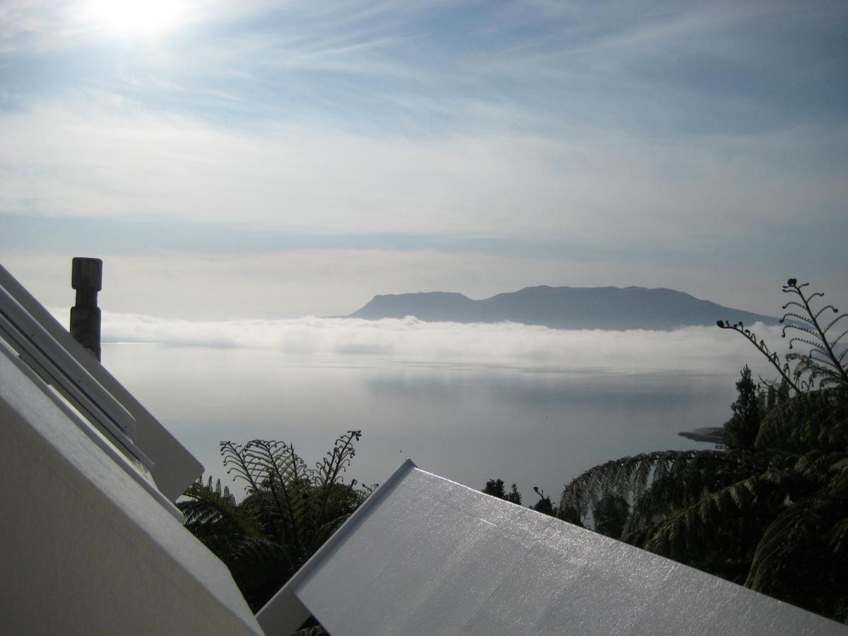 Te Whare -Lake Tarawera Tree-Top Nest Hotel Eksteriør billede